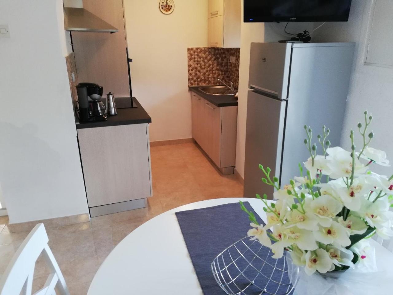 Apartment Surdic Valun Exterior foto