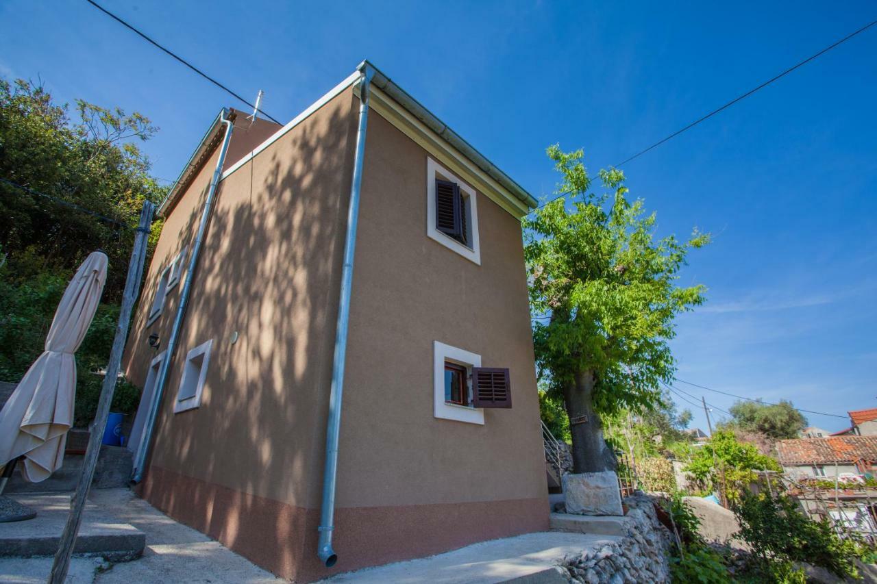 Apartment Surdic Valun Exterior foto