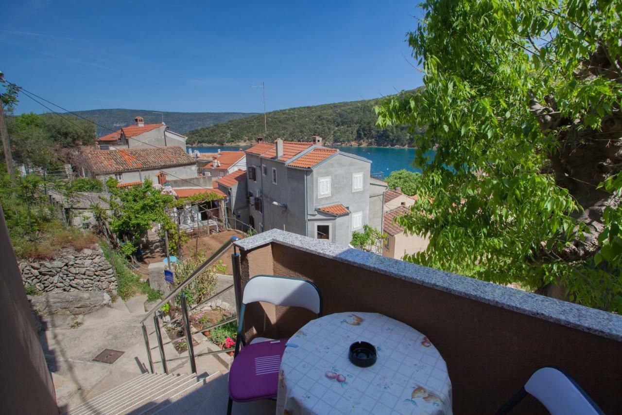 Apartment Surdic Valun Exterior foto