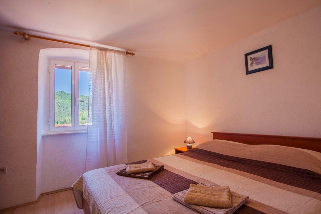 Apartment Surdic Valun Exterior foto