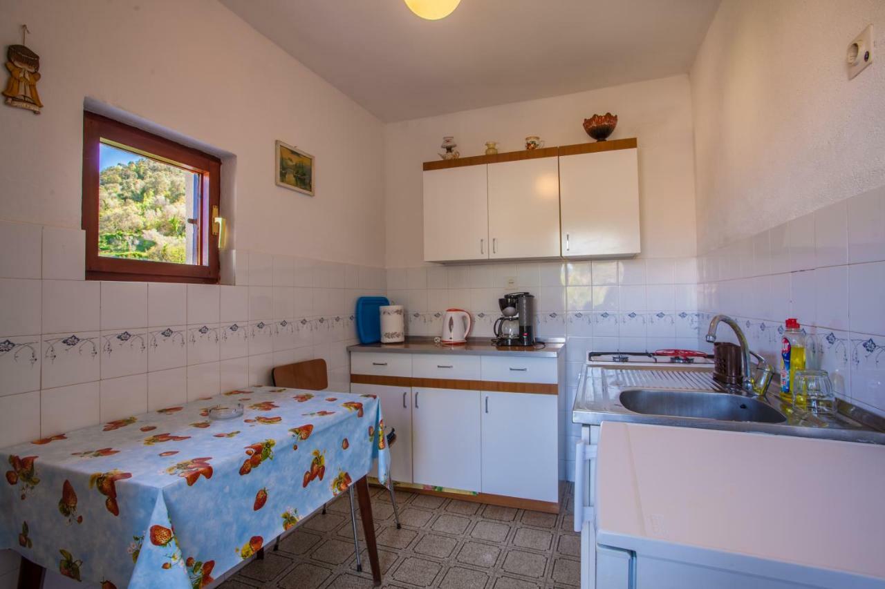 Apartment Surdic Valun Exterior foto