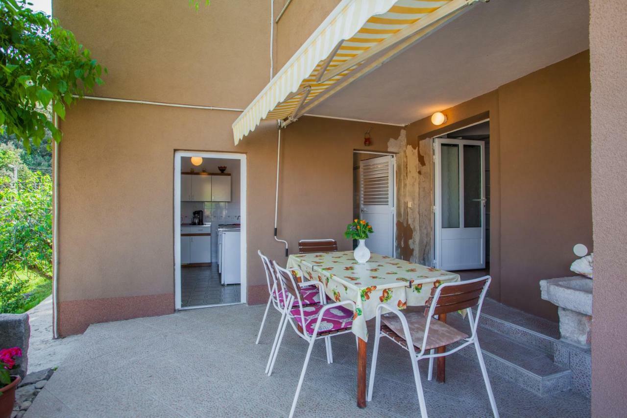 Apartment Surdic Valun Exterior foto